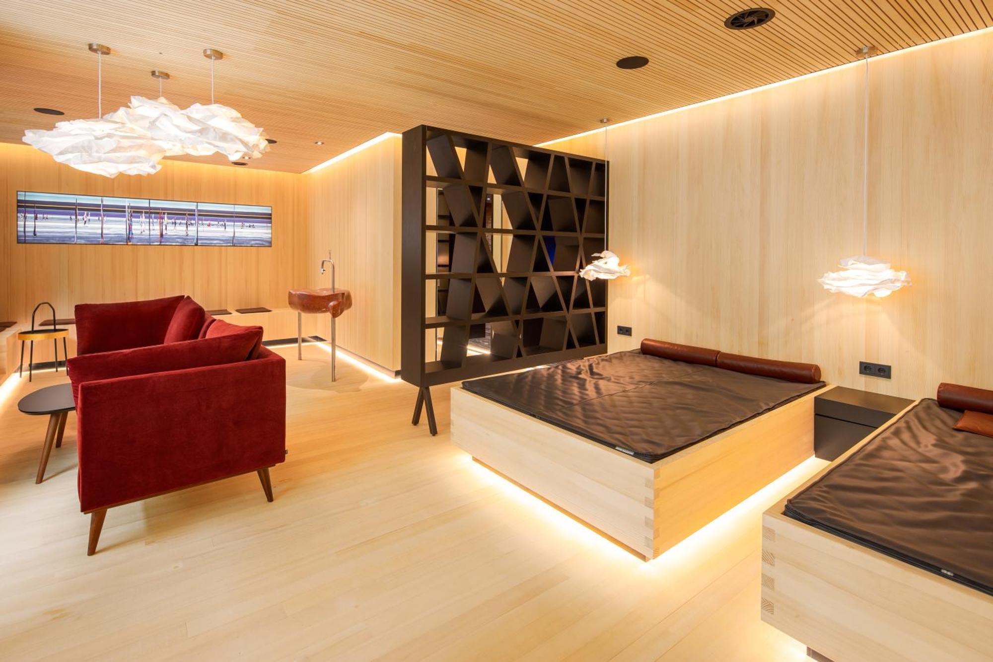 Hotel Goldener Adler - Im Sommer Silvretta Card Premium Inkludiert Ischgl Exterior photo